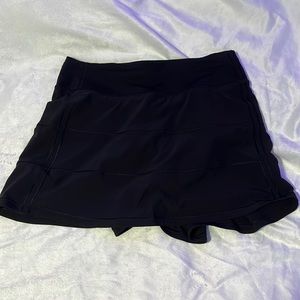 Peace rival mid rise Lululemon skirt